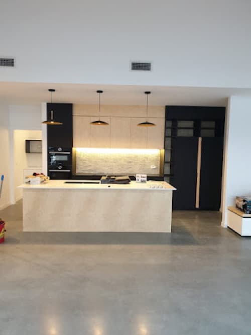 Cutting Edge Painting Act